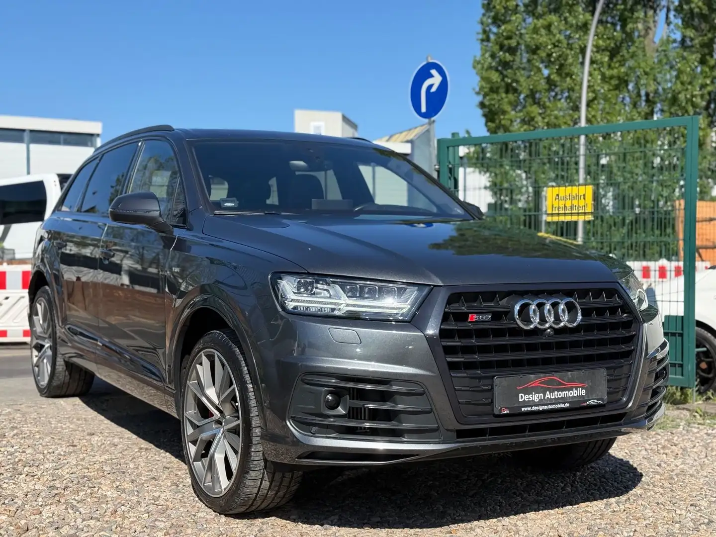Audi SQ7 4.0 TDI QUATTRO*7-SITZ/BOSE/PANO/360*/HEADUP Gris - 2