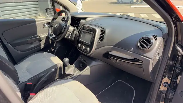 Renault Captur view 10