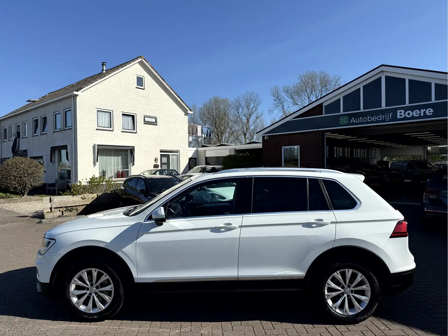 Volkswagen Tiguan 1.4 TSI Connected Series Panoramadak, Virt.Display Bianco - 2