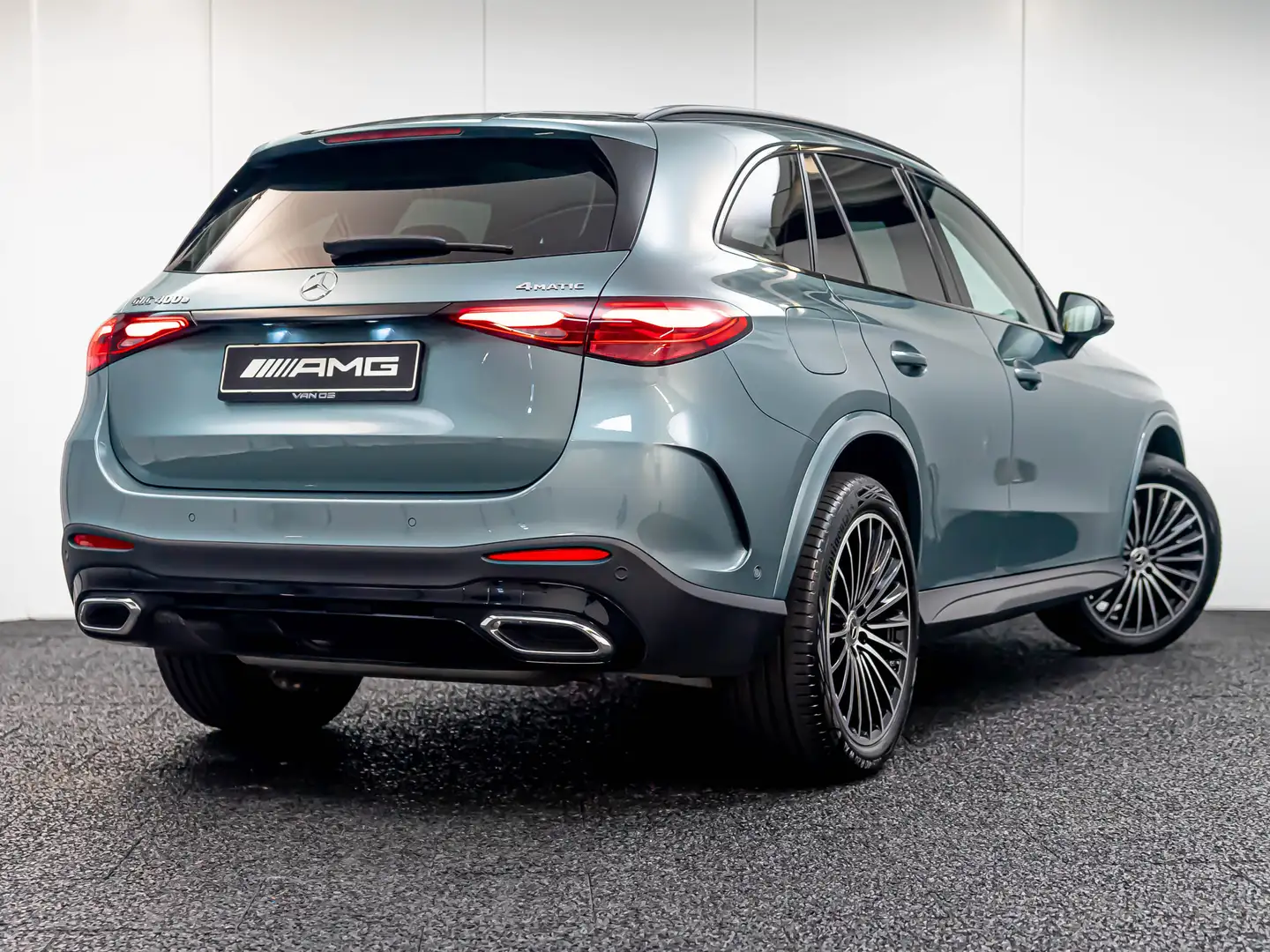 Mercedes-Benz GLC 400 GLC 400e 4MATIC AMG Line | Burmester® | Trekhaak| Grey - 2