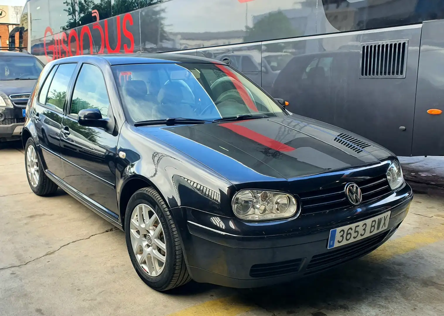 Volkswagen Golf 1.6 Highline 105 - 1