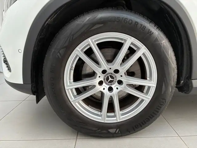 Mercedes-Benz GLC 220 d 4MATIC Winterp. Ansicht 9