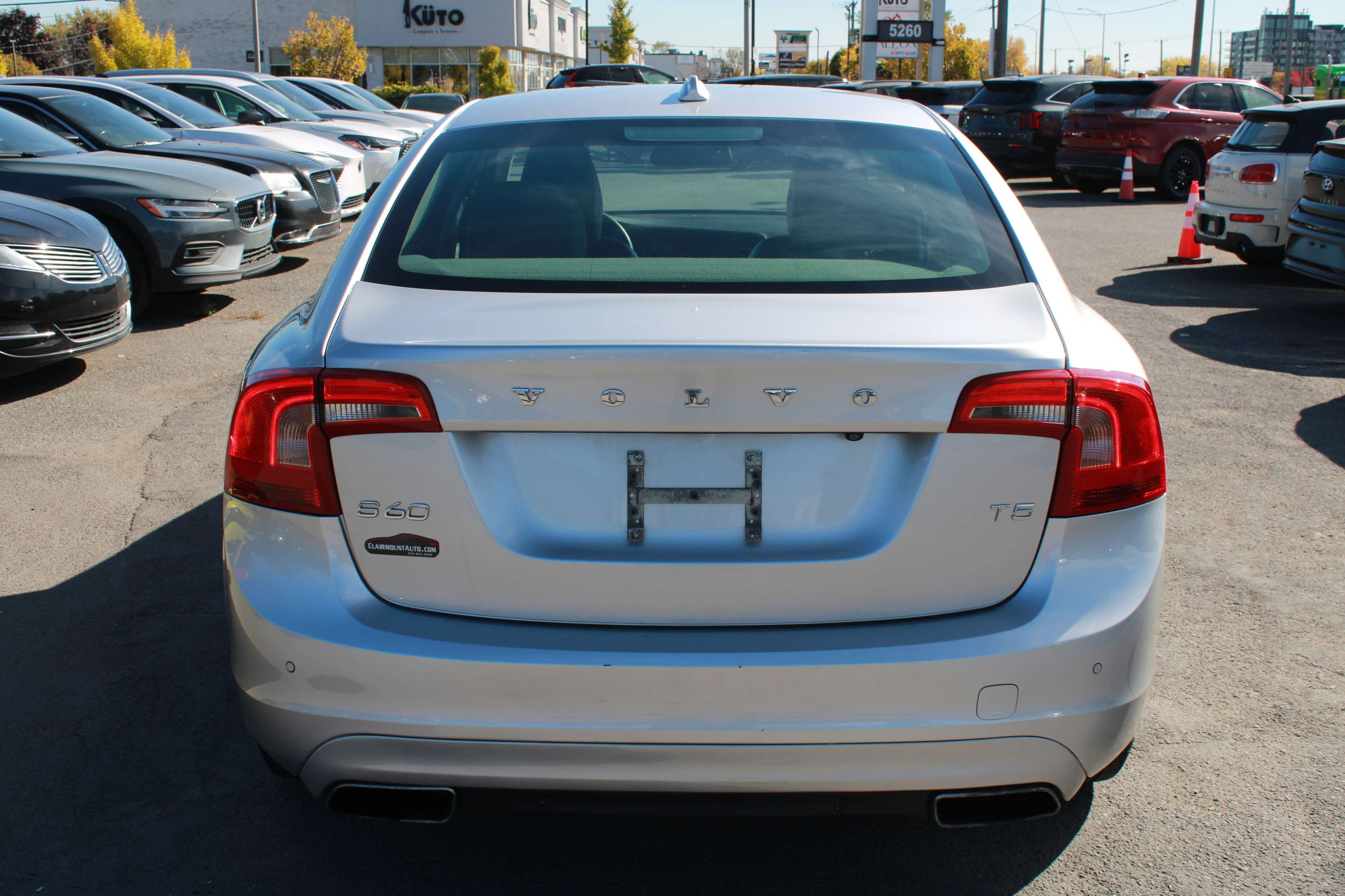 2015 Volvo S60 T5 Drive-E Premier Plus - Image 6
