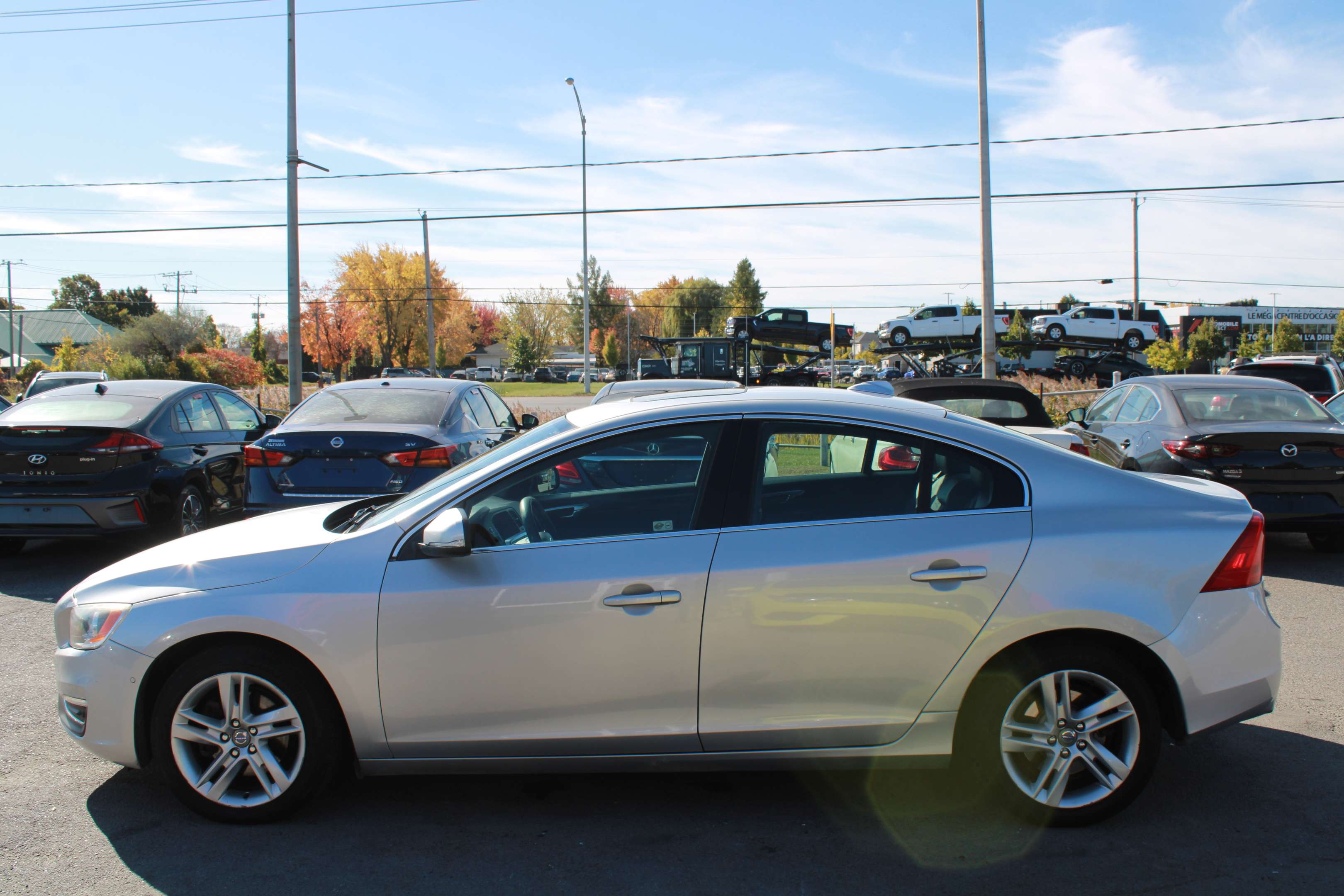 2015 Volvo S60 T5 Drive-E Premier Plus - Image 3