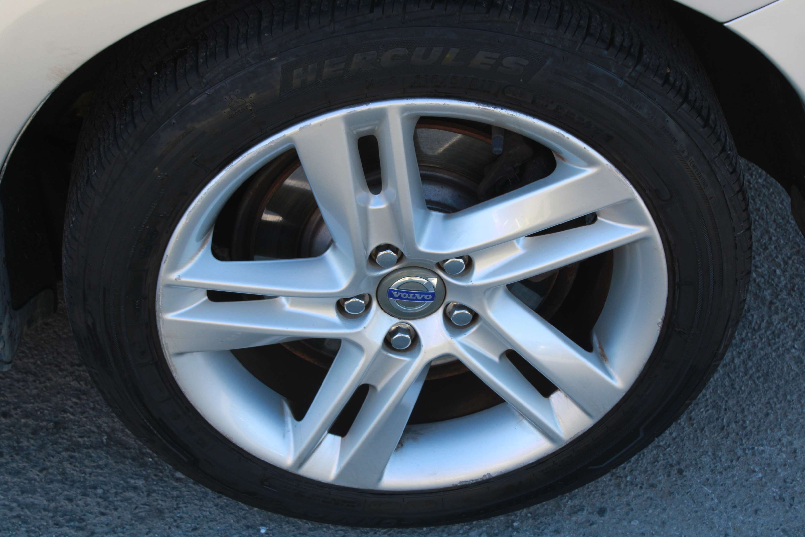 2015 Volvo S60 T5 Drive-E Premier Plus - Image 14