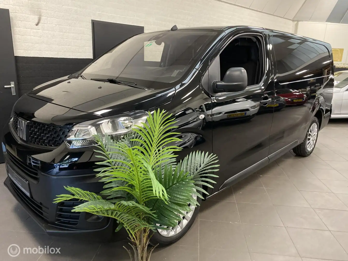 Fiat Scudo 2.0 Multijet 106KW L2H1 112.DKM AUTOMAAT ECC NAVI Zwart - 2