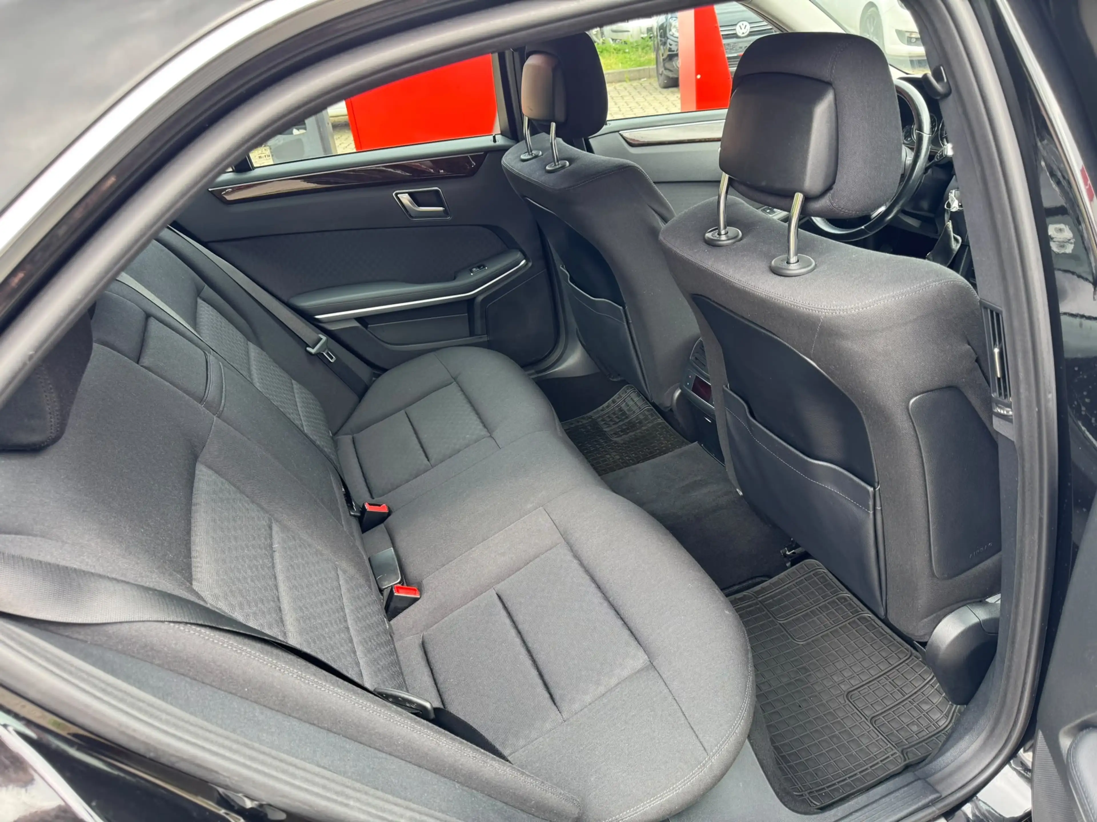 Mercedes-Benz E 250 E-Klasse (4Matic )BlueEFFICIENCY  Elegance — photo 11