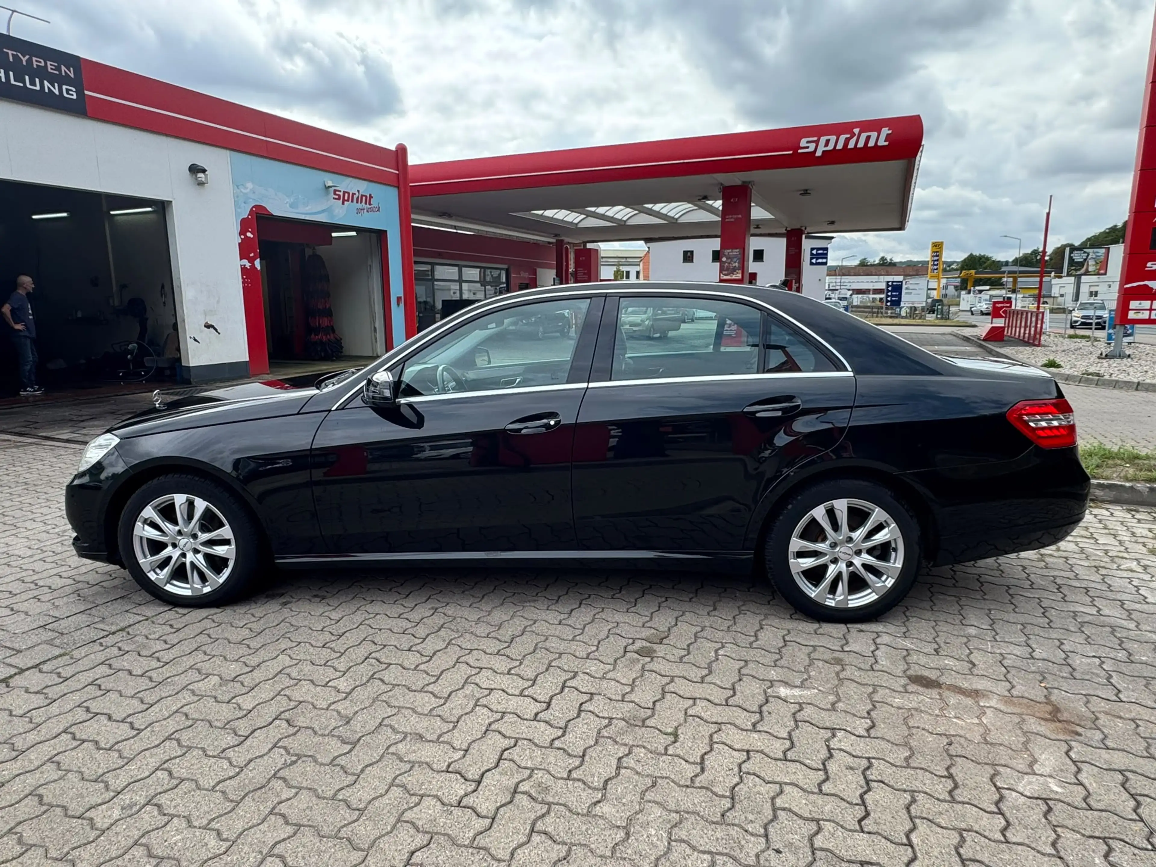 Mercedes-Benz E 250 E-Klasse (4Matic )BlueEFFICIENCY  Elegance — photo 7