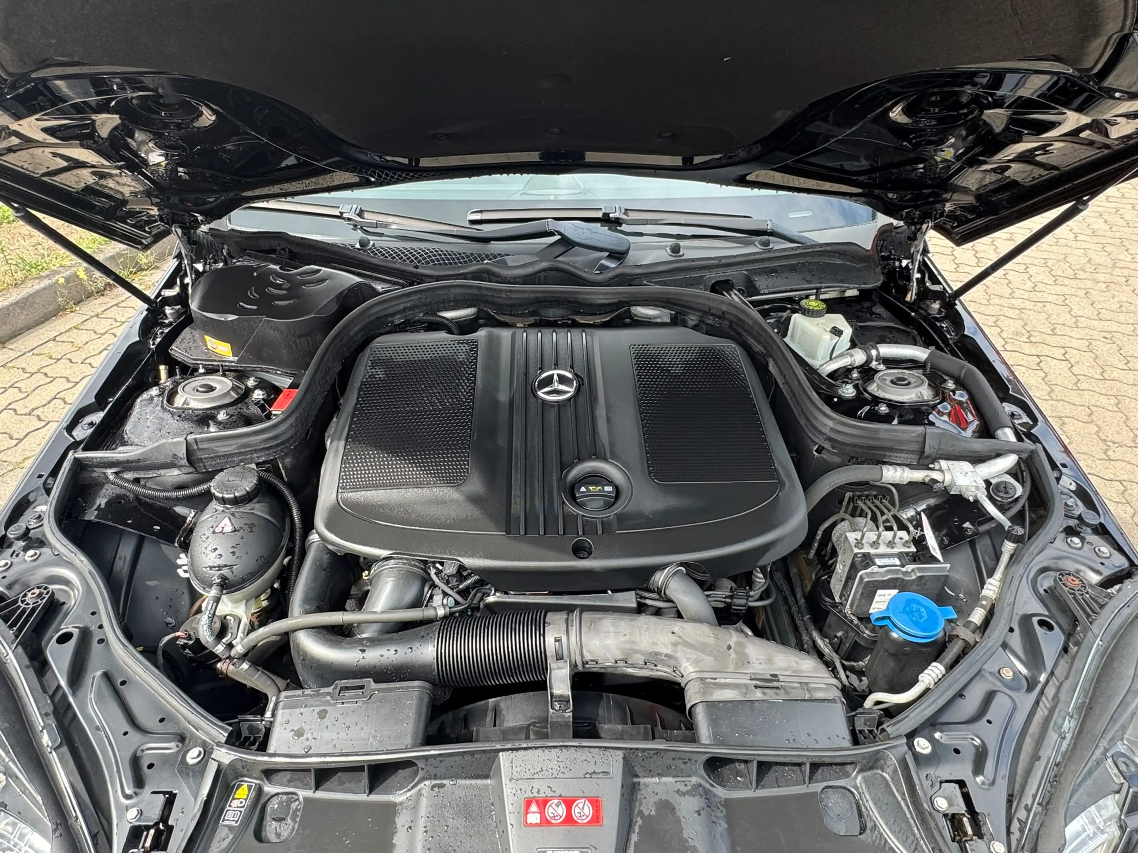 Mercedes-Benz E 250 E-Klasse (4Matic )BlueEFFICIENCY  Elegance — photo 6
