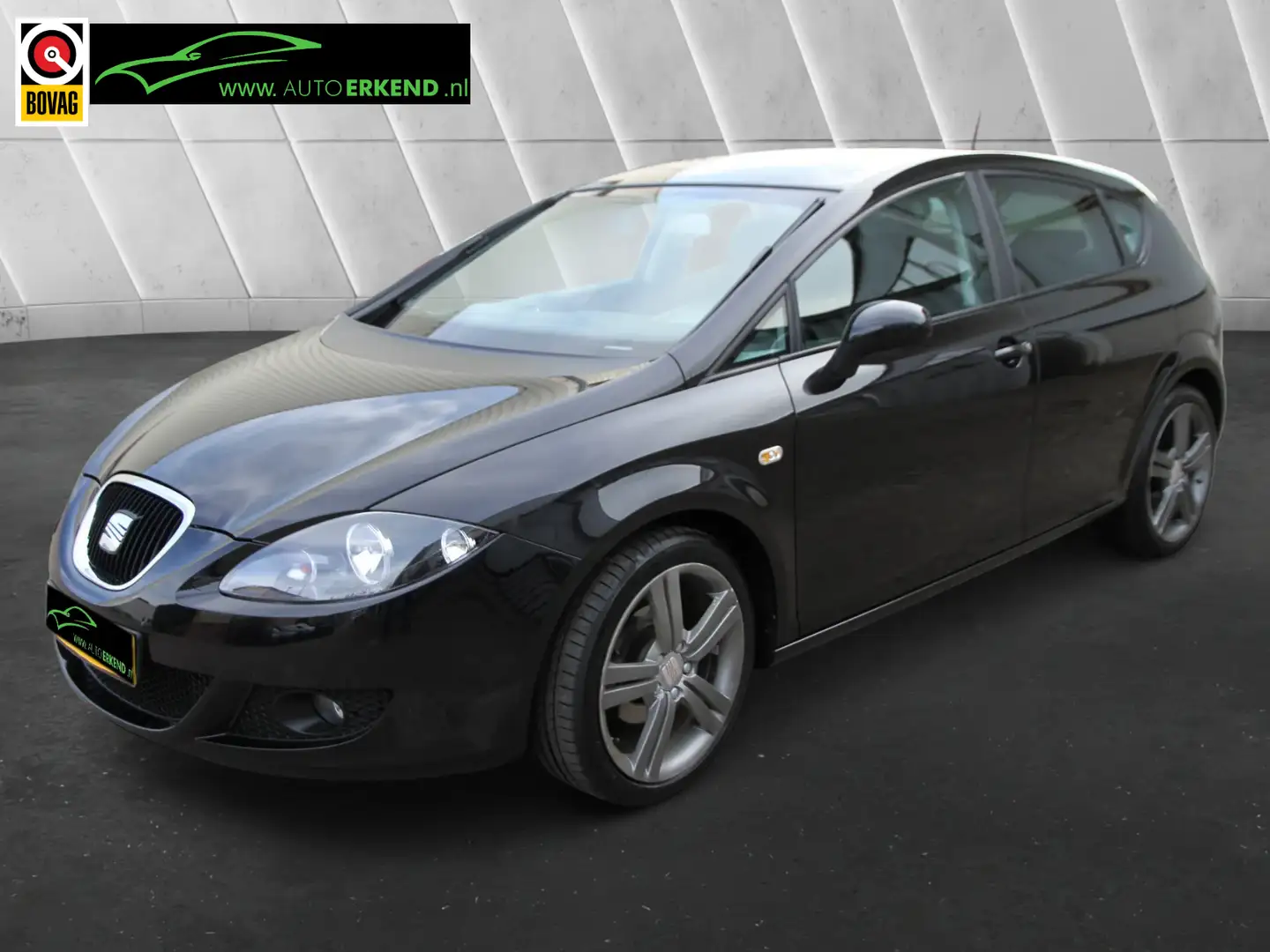 SEAT Leon 1.6 Sportstyle Zwart - 1