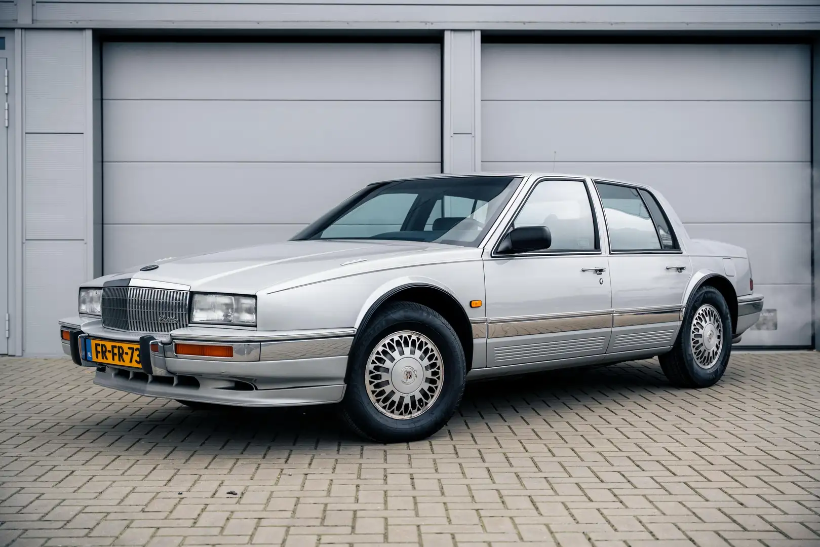Cadillac Seville 4.5 STS Fuel injection V8 - 1
