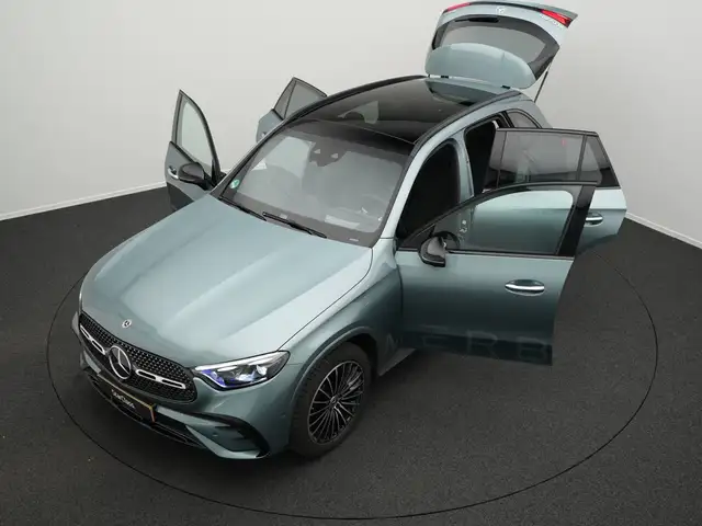Mercedes-Benz GLC view 14