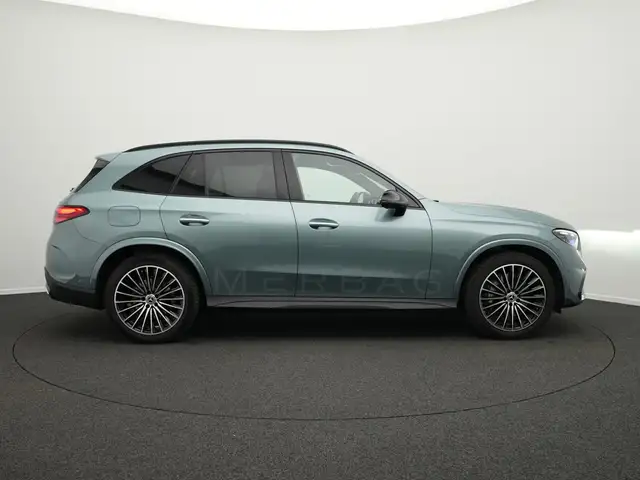 Mercedes-Benz GLC view 5