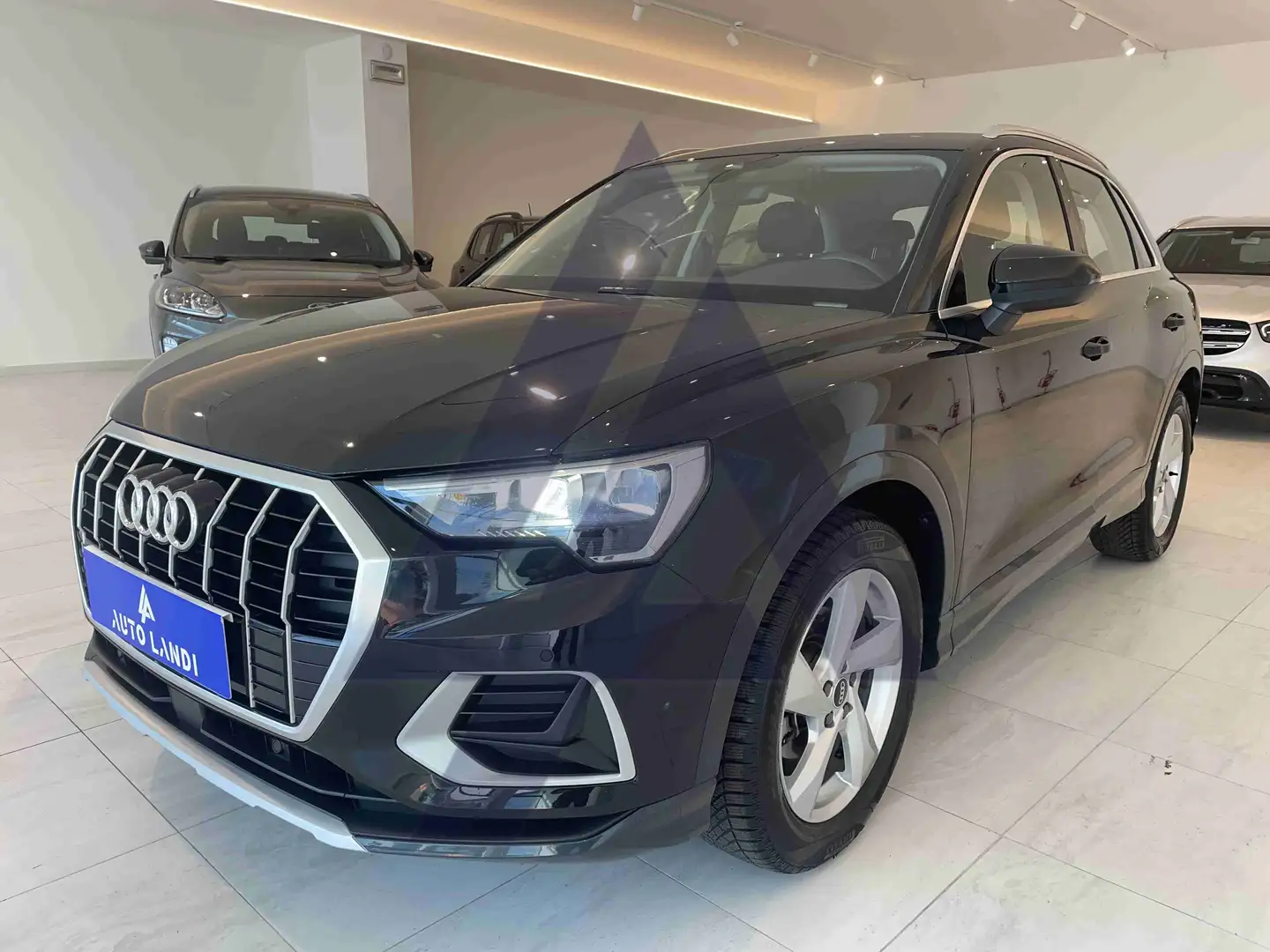 Audi Q3 Q3 35 2.0 tdi Business Advanced quattro s-tronic Noir - 1