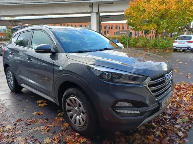 Hyundai TUCSON 1.6 GDi /€8.900 netto / Leder / Navi / Camera /...