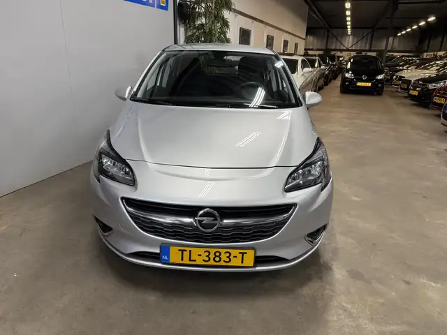 Opel Corsa view 2