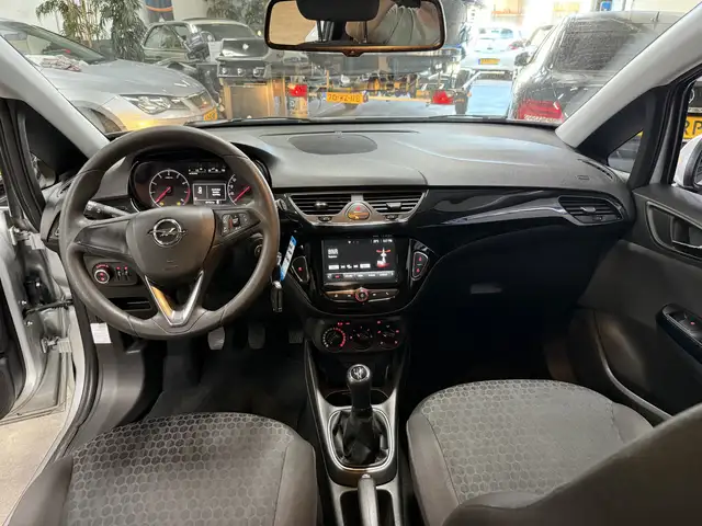 Opel Corsa view 9