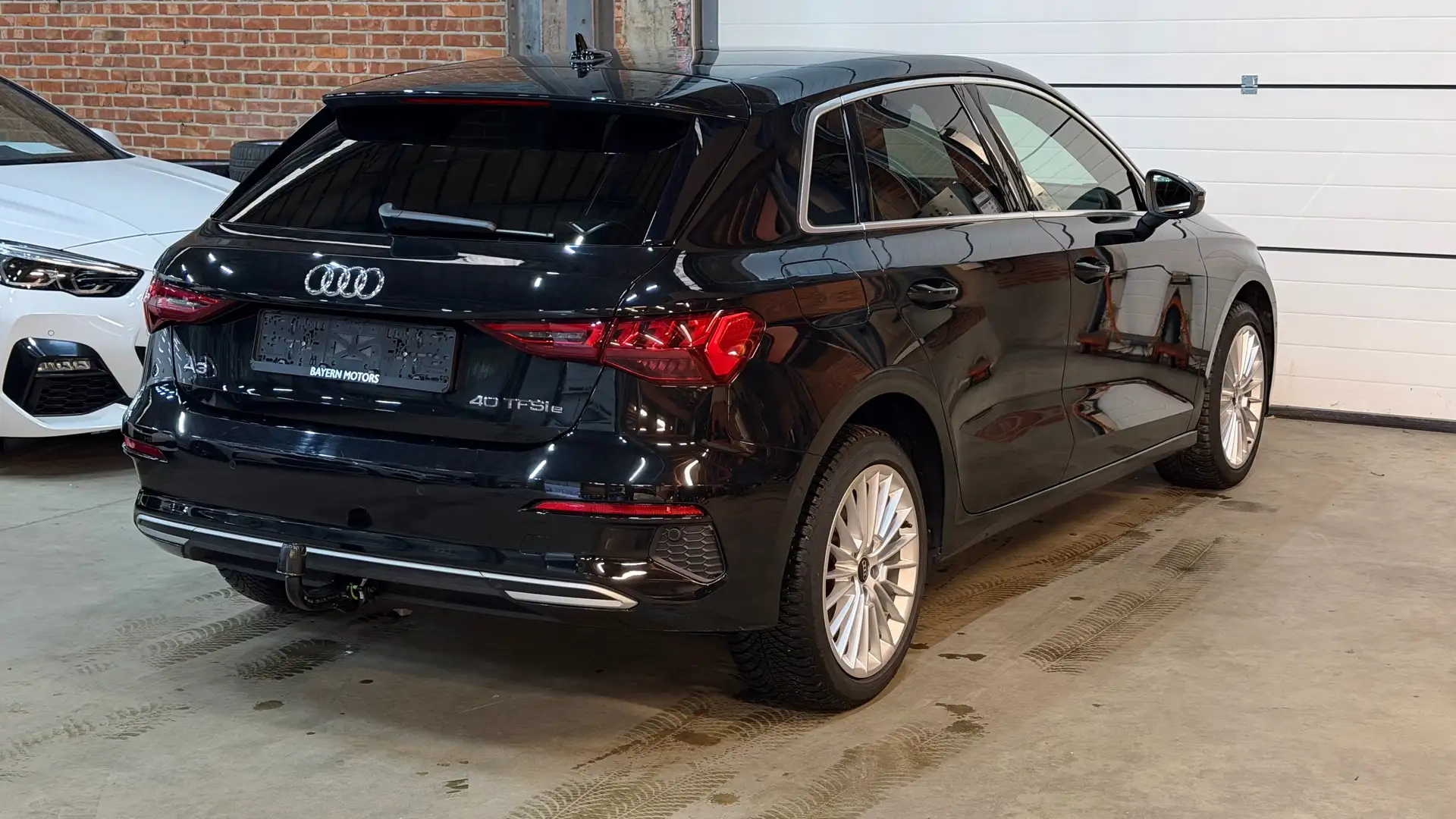 Audi A3 40 TFSIe Sportback S tronic S line Garantie Noir - 2