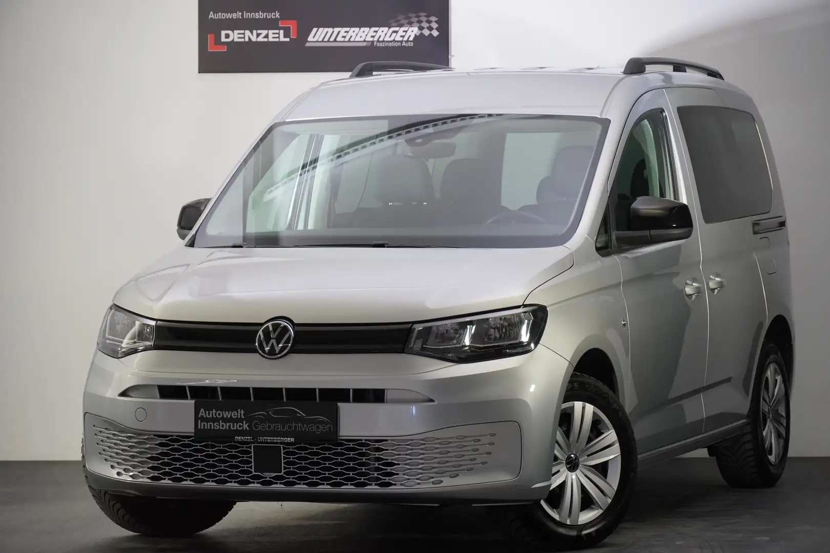 Volkswagen Caddy 1,5 TSI Grau - 2