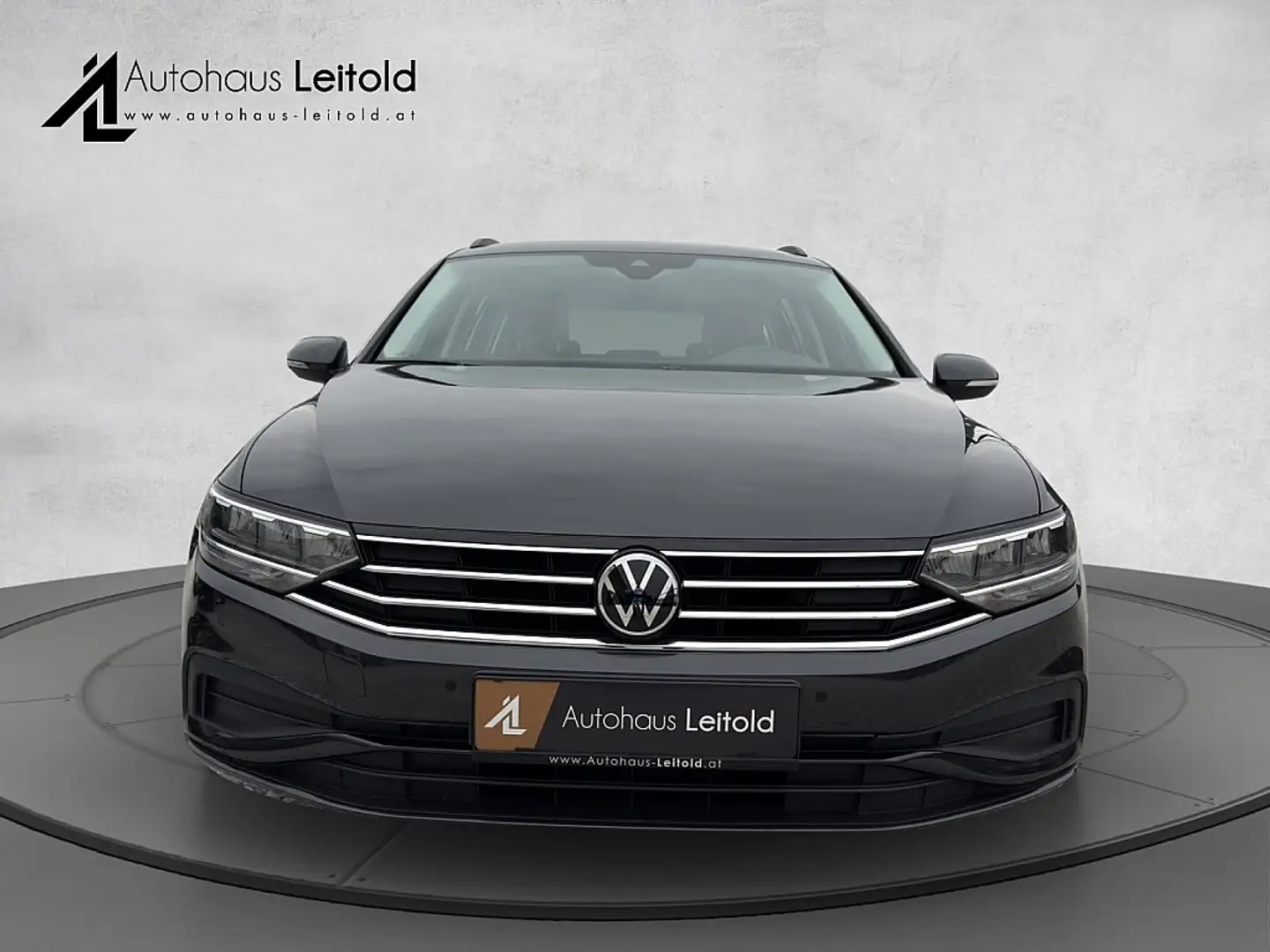 Volkswagen Passat Variant Business 2,0 SCR TDI DSG ACC CAM LED LANE ASSIS... Grau - 2