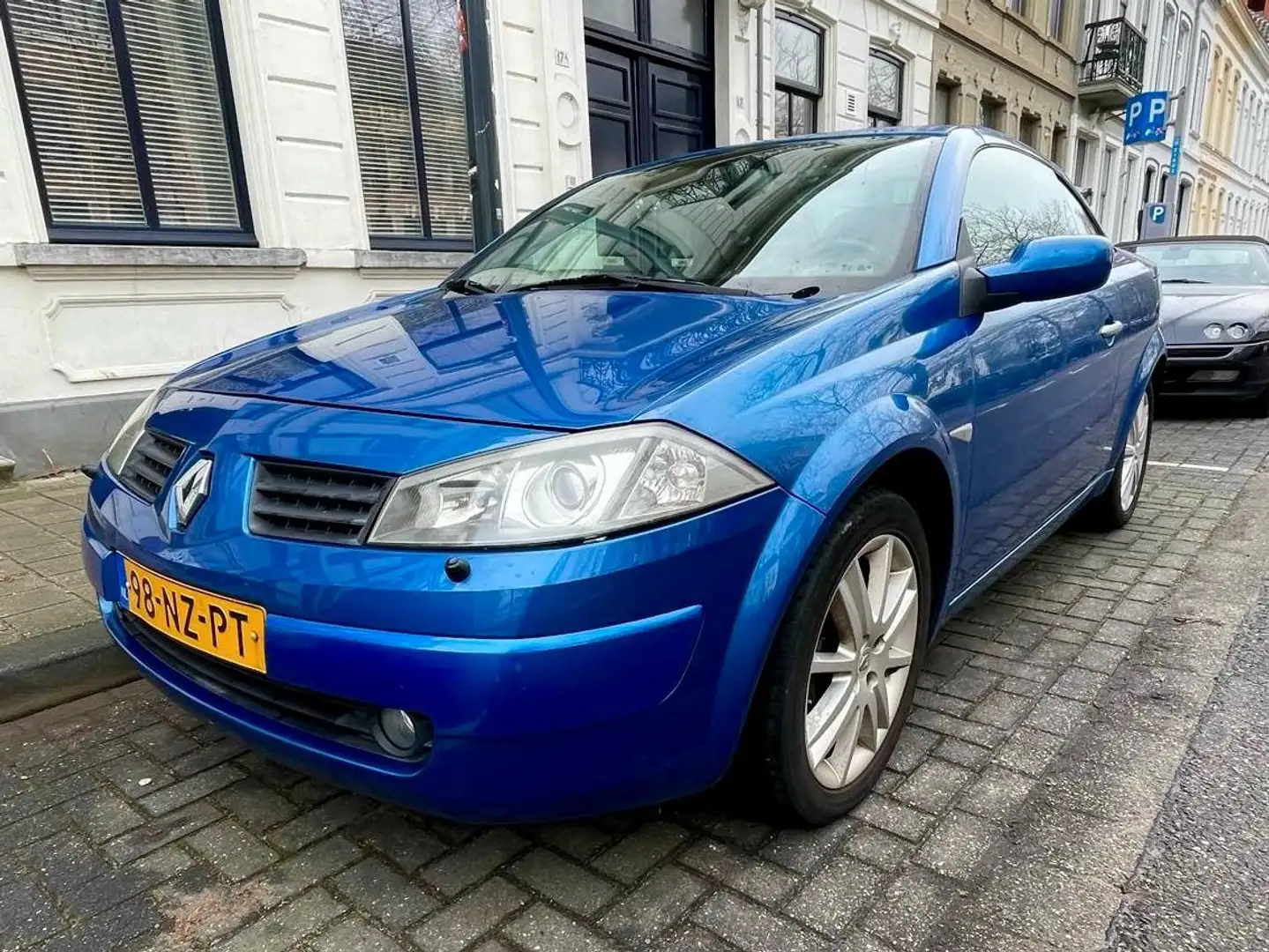 Renault Megane 2.0-16V Priv.Luxe Blauw - 2