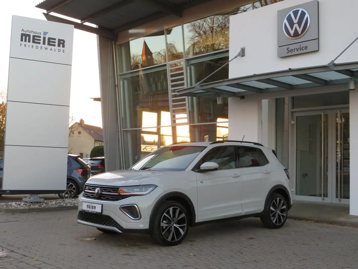Volkswagen T-Cross R-Line 1.5TSI DSG AHK Kamera ACC APP LED Grau - 2