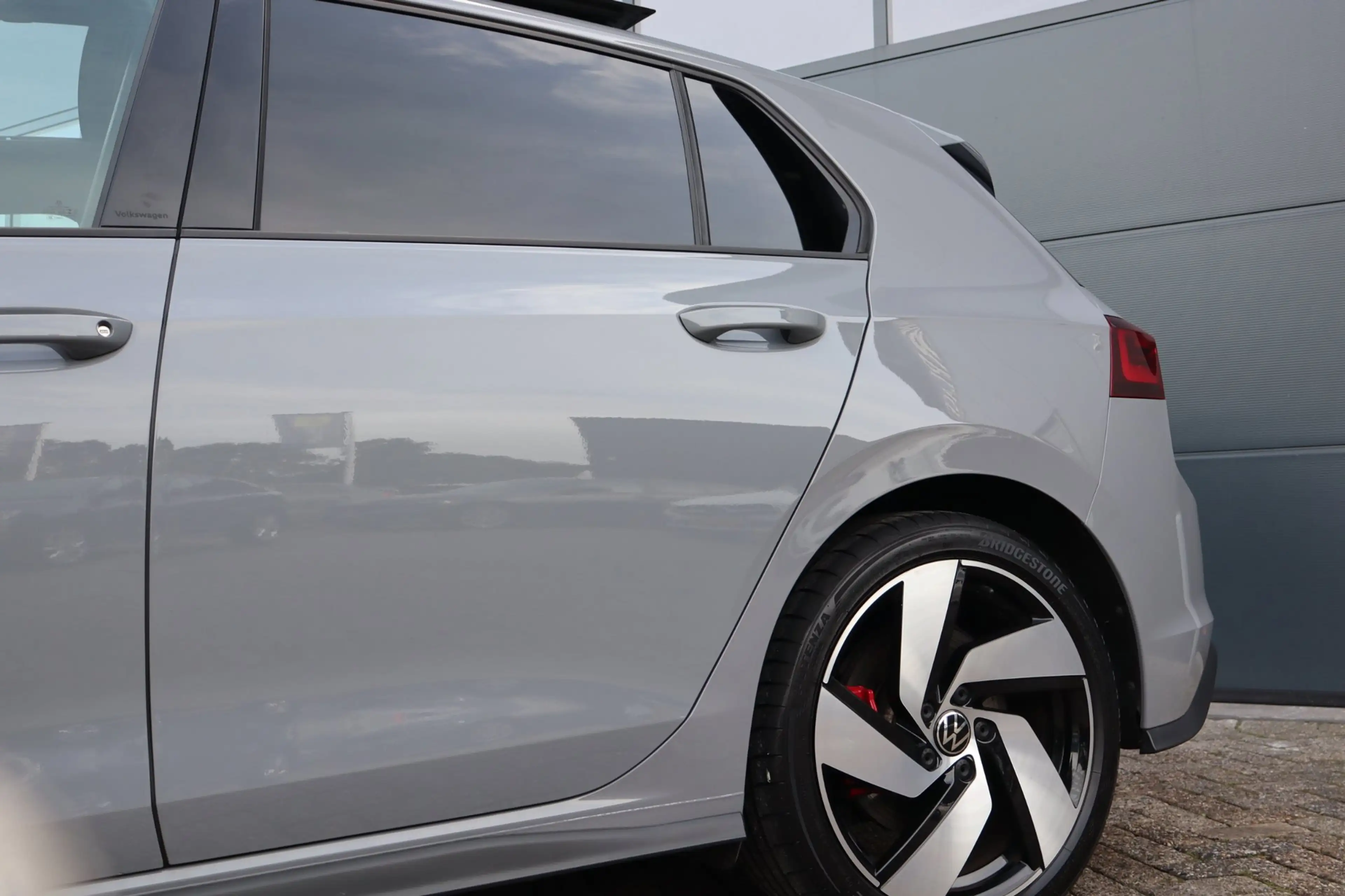 Volkswagen Golf GTI 2.0 TSI -Panoramadak-Nardo grey — photo 15