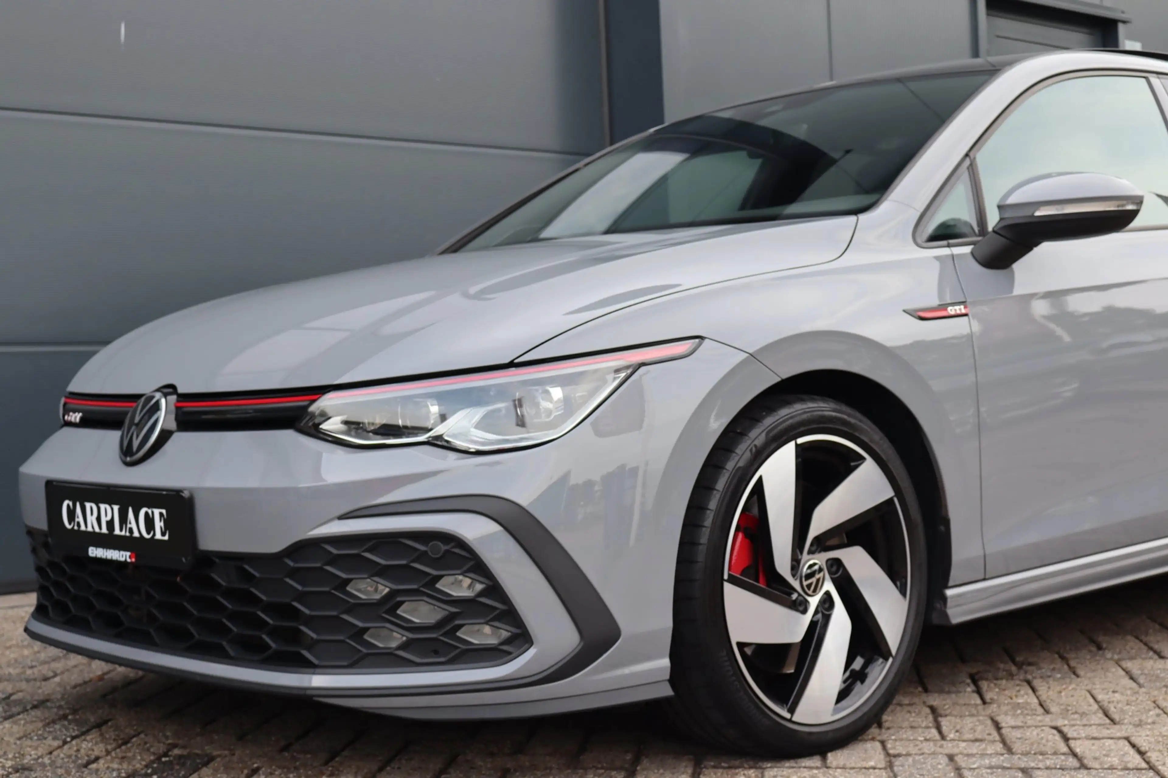 Volkswagen Golf GTI 2.0 TSI -Panoramadak-Nardo grey — photo 12