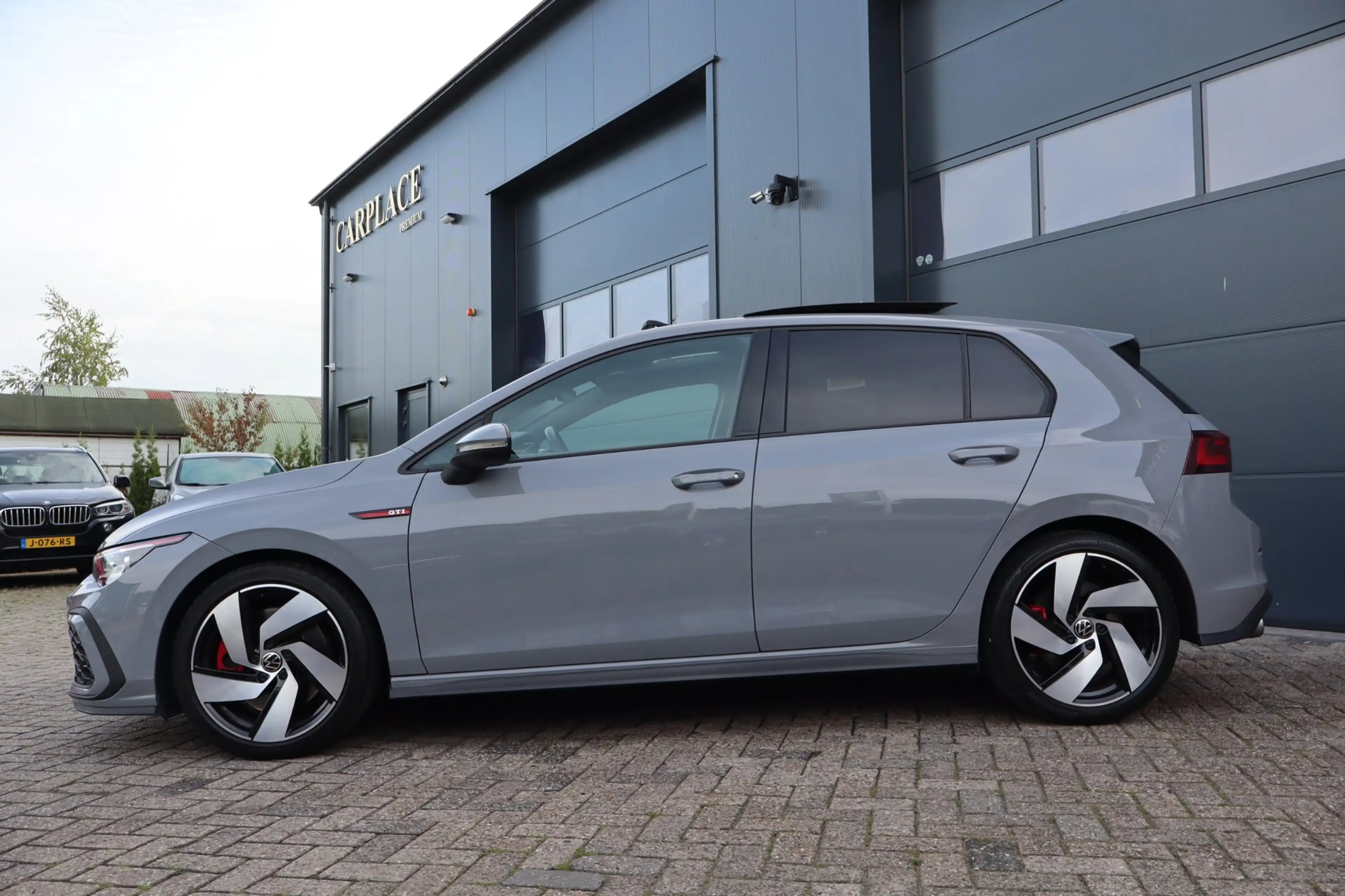 Volkswagen Golf GTI 2.0 TSI -Panoramadak-Nardo grey — photo 7