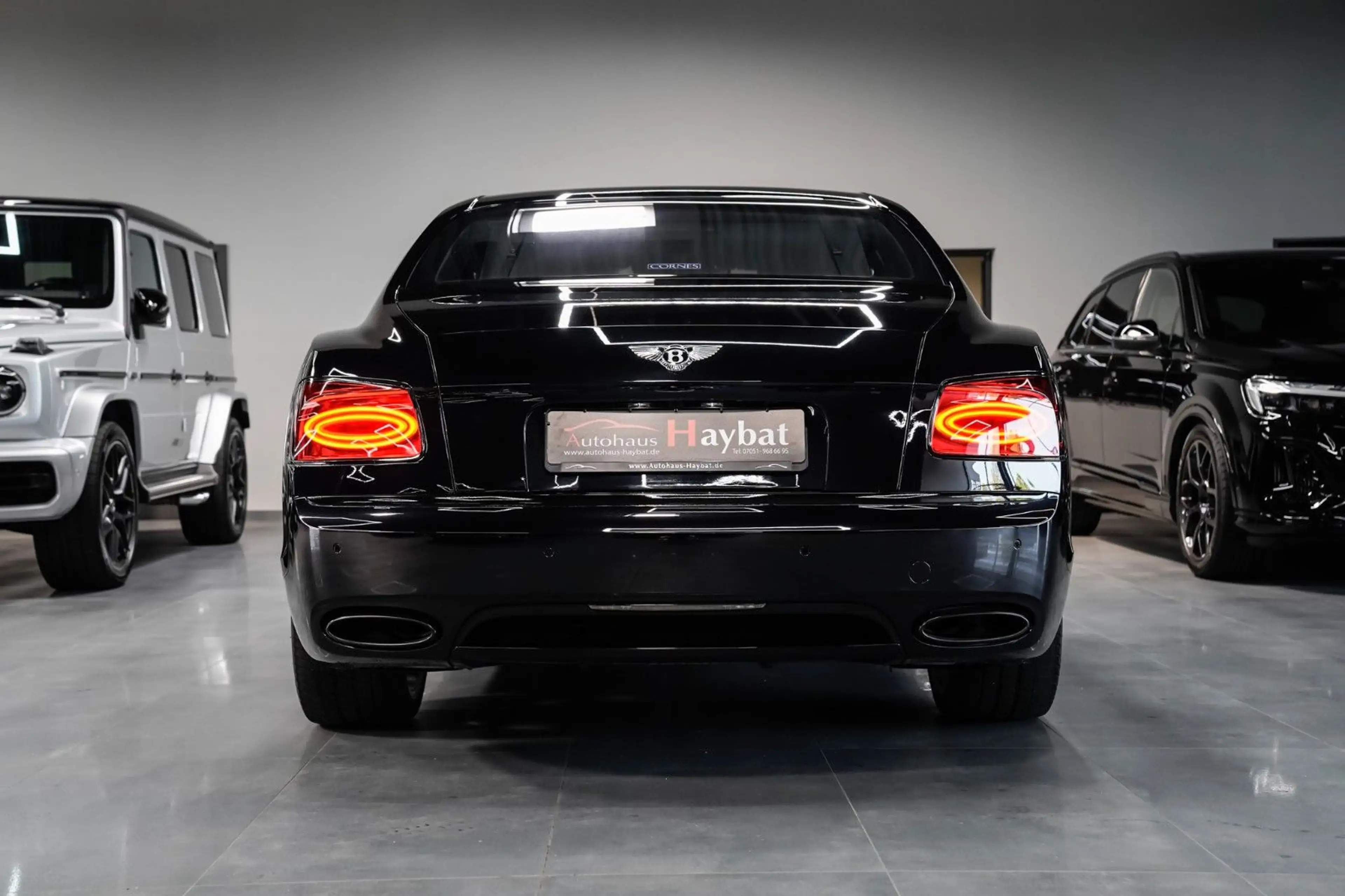 Bentley Flying Spur 6.0 W12 — photo 7