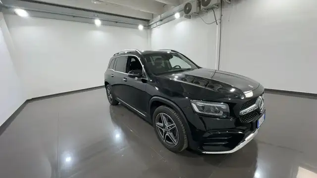 Mercedes-Benz 180 GLB 180d AMG Line 116cv auto 7P