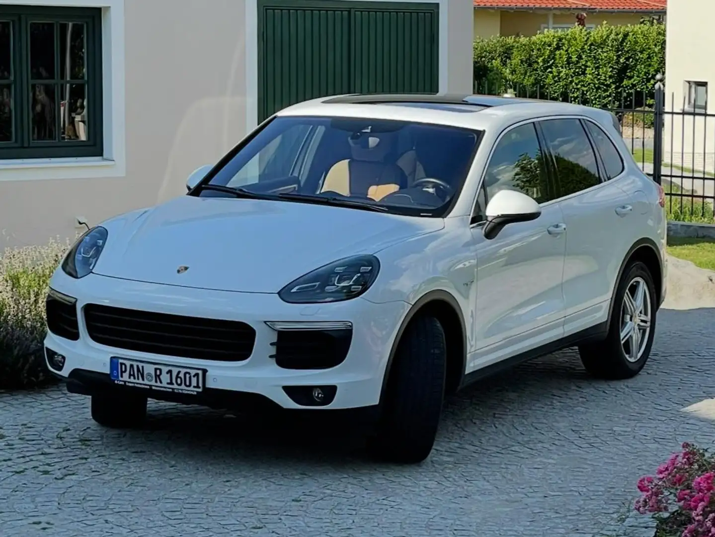 Porsche Cayenne Cayenne S Hybrid Tiptronic S Weiß - 1