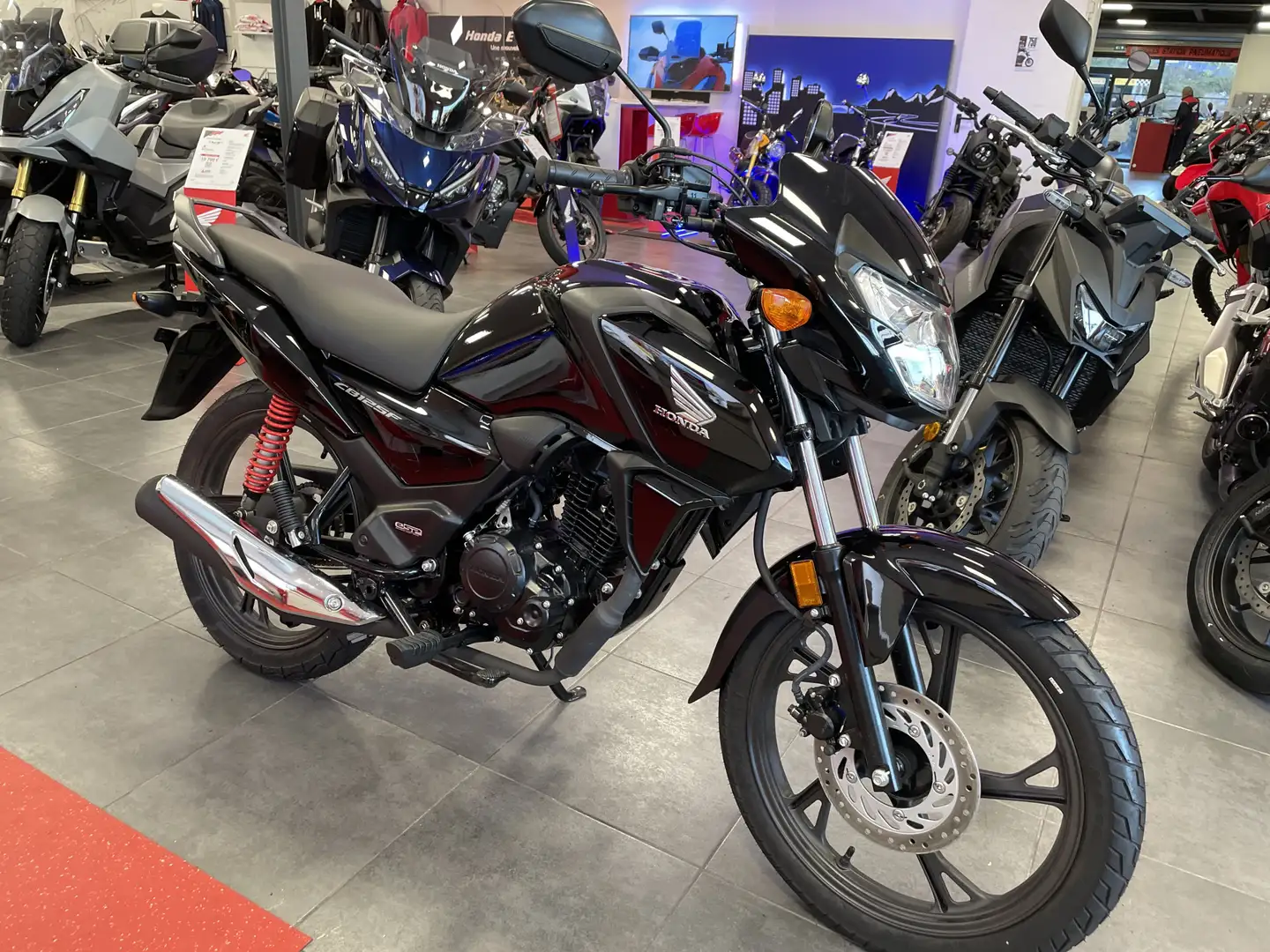 Honda CBF 125 Noir - 1