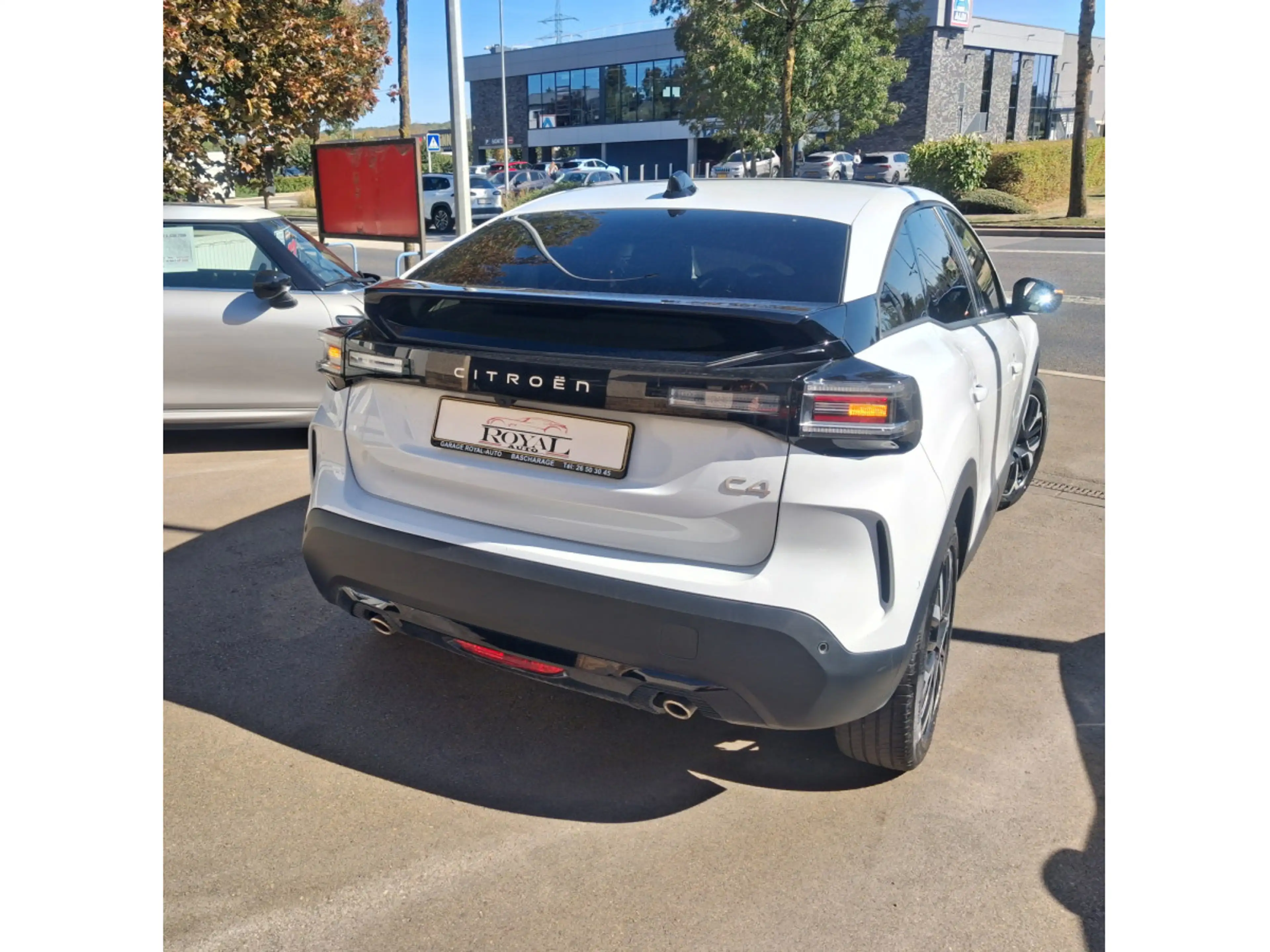 Citroen C4 1.2 PURETECH 130CH BOITE AUTO 8 — photo 4