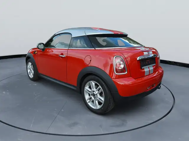 Mini Hatch view 5