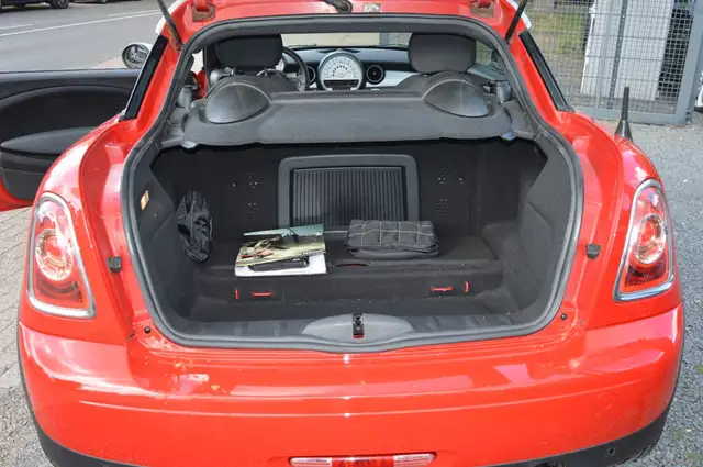 Mini Hatch view 10
