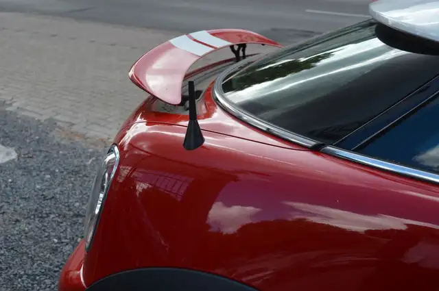 Mini Hatch view 13