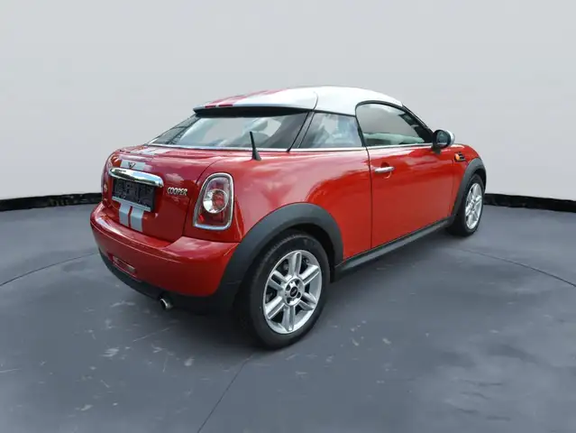Mini Hatch view 3