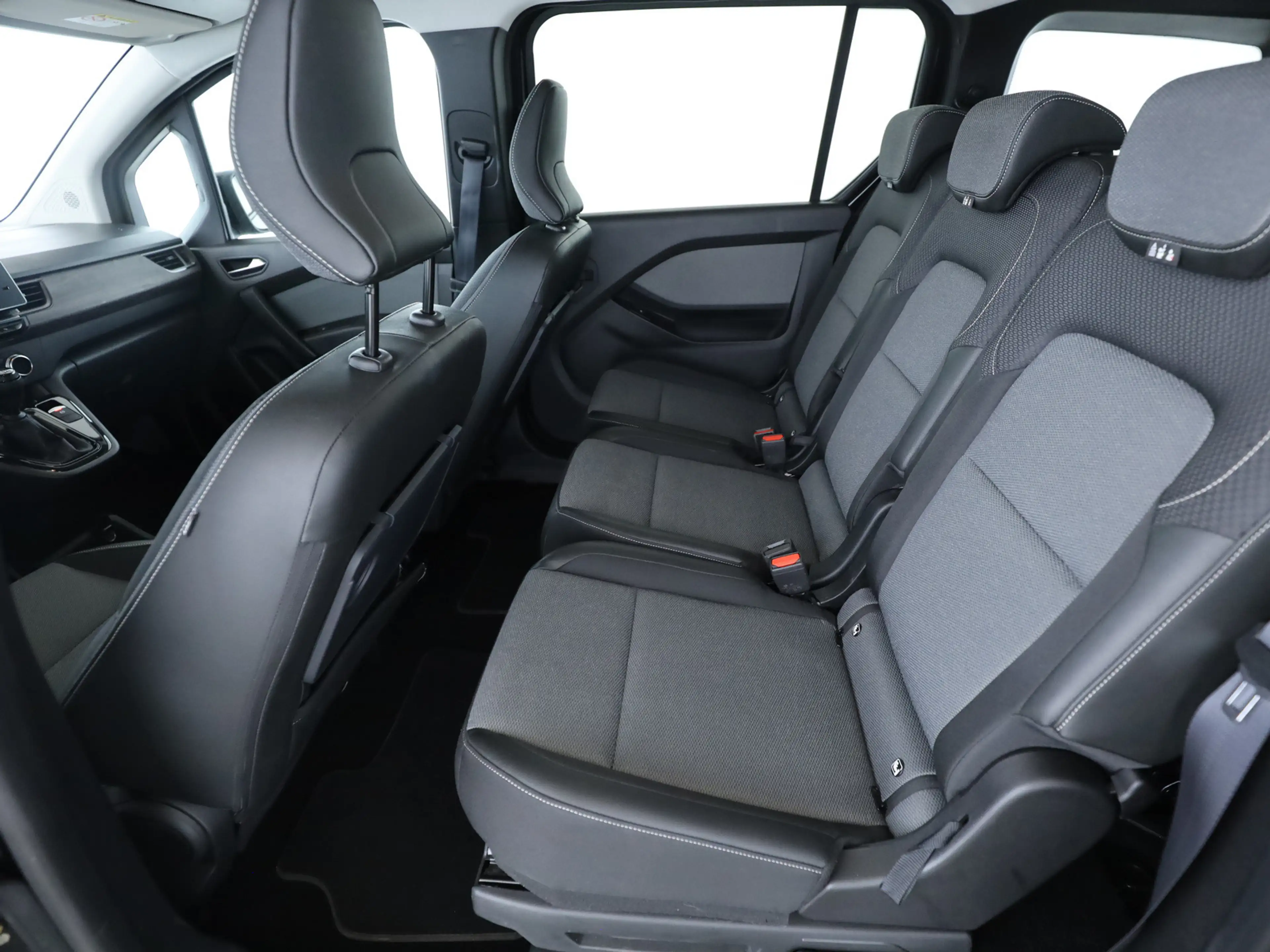 Renault Kangoo PKW GRAND TECHNO TCe 130 Apple CarPlay SHZ — photo 12