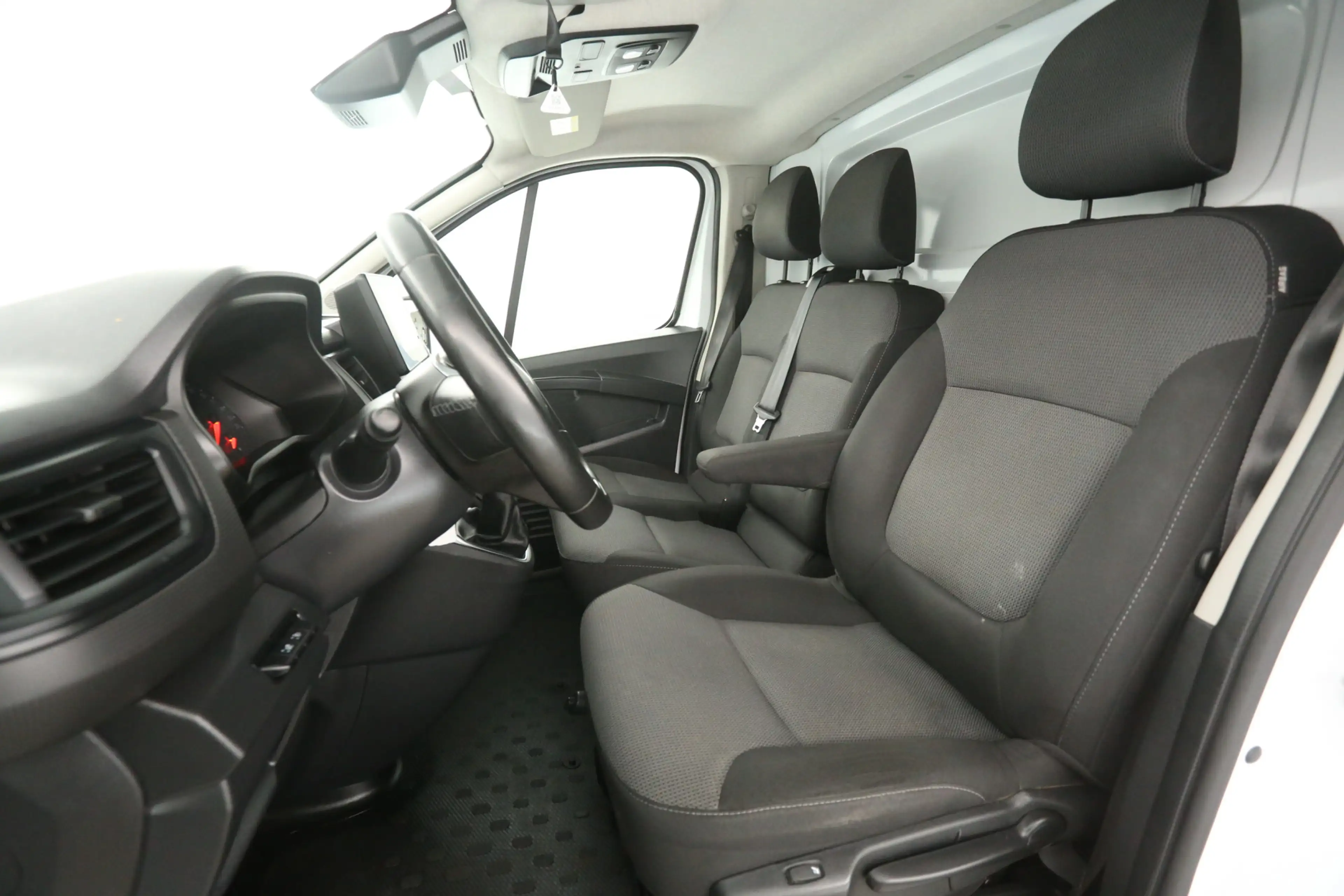 Renault Trafic 2.0 DCI 150PK L2H1 | Automaat | Airco | Camera | C — photo 10