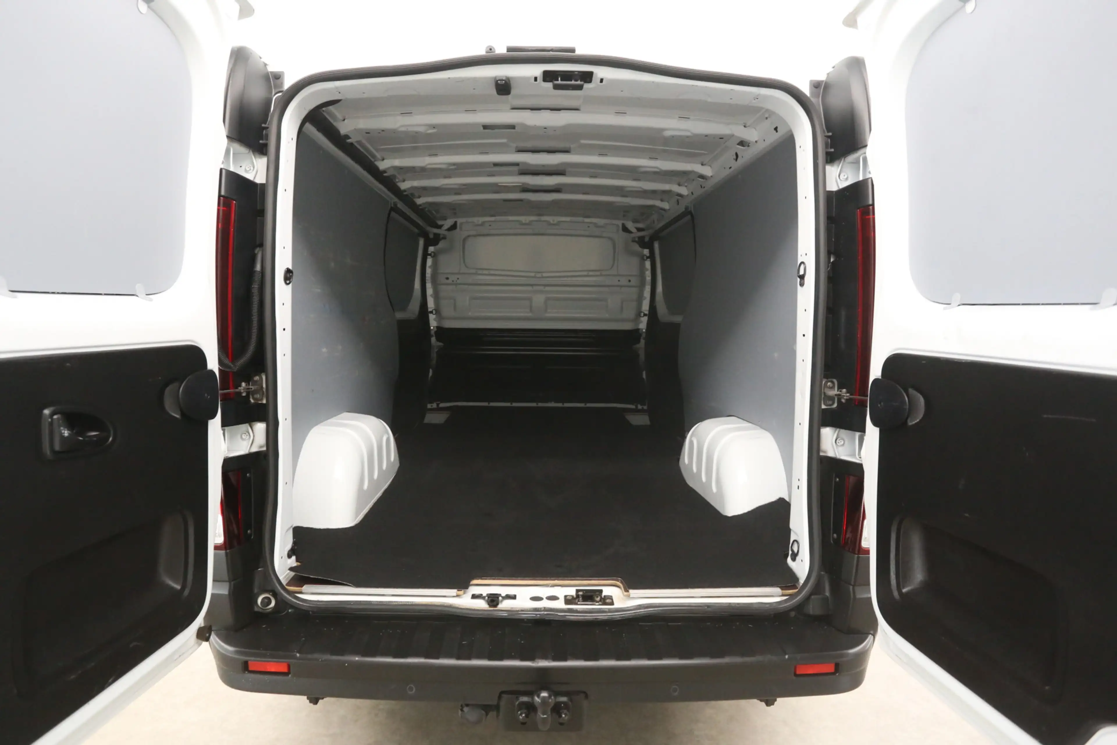Renault Trafic 2.0 DCI 150PK L2H1 | Automaat | Airco | Camera | C — photo 3