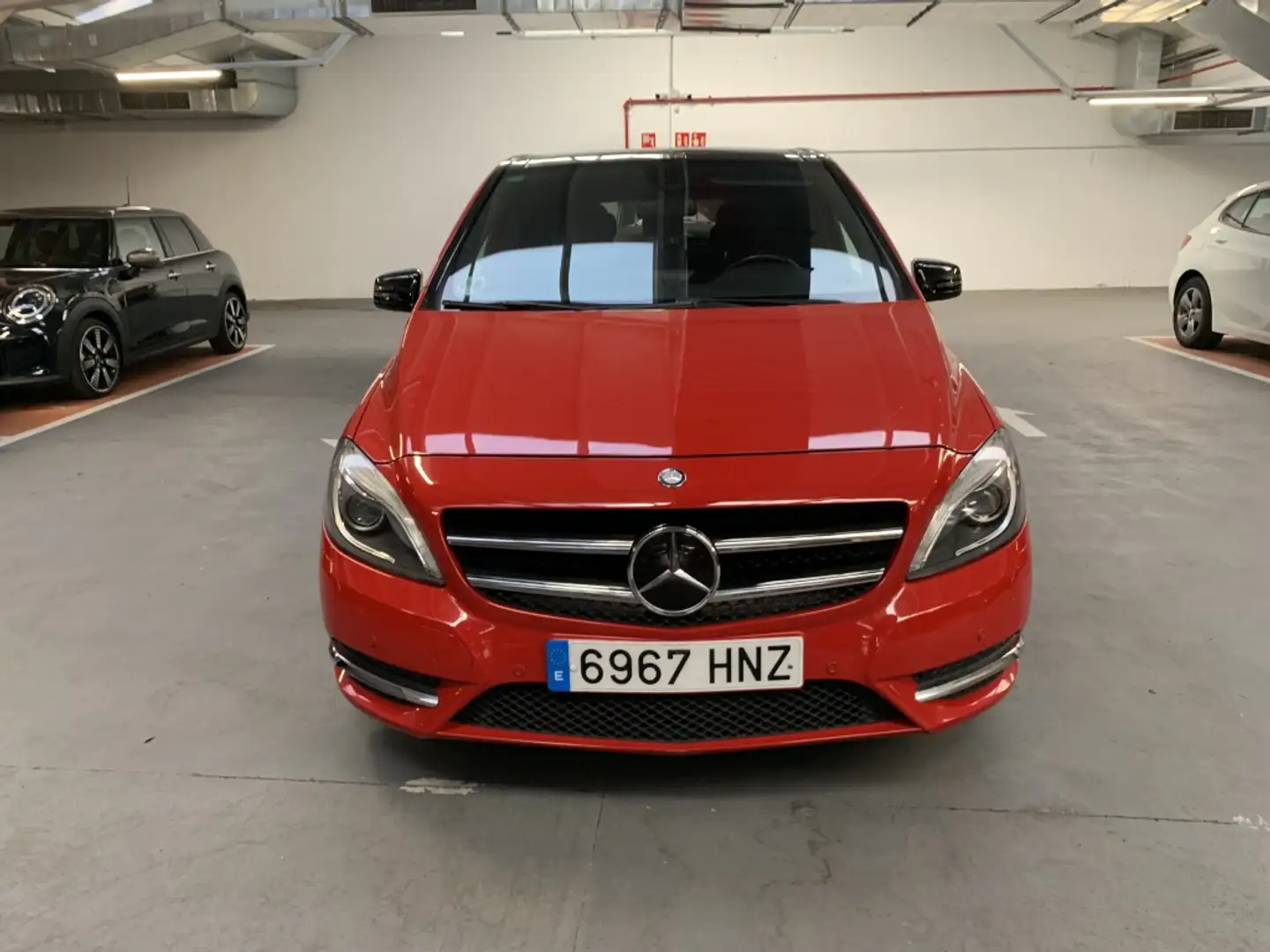 Mercedes-Benz B 180 180CDI BE Sport 7G-DCT Rouge - 1