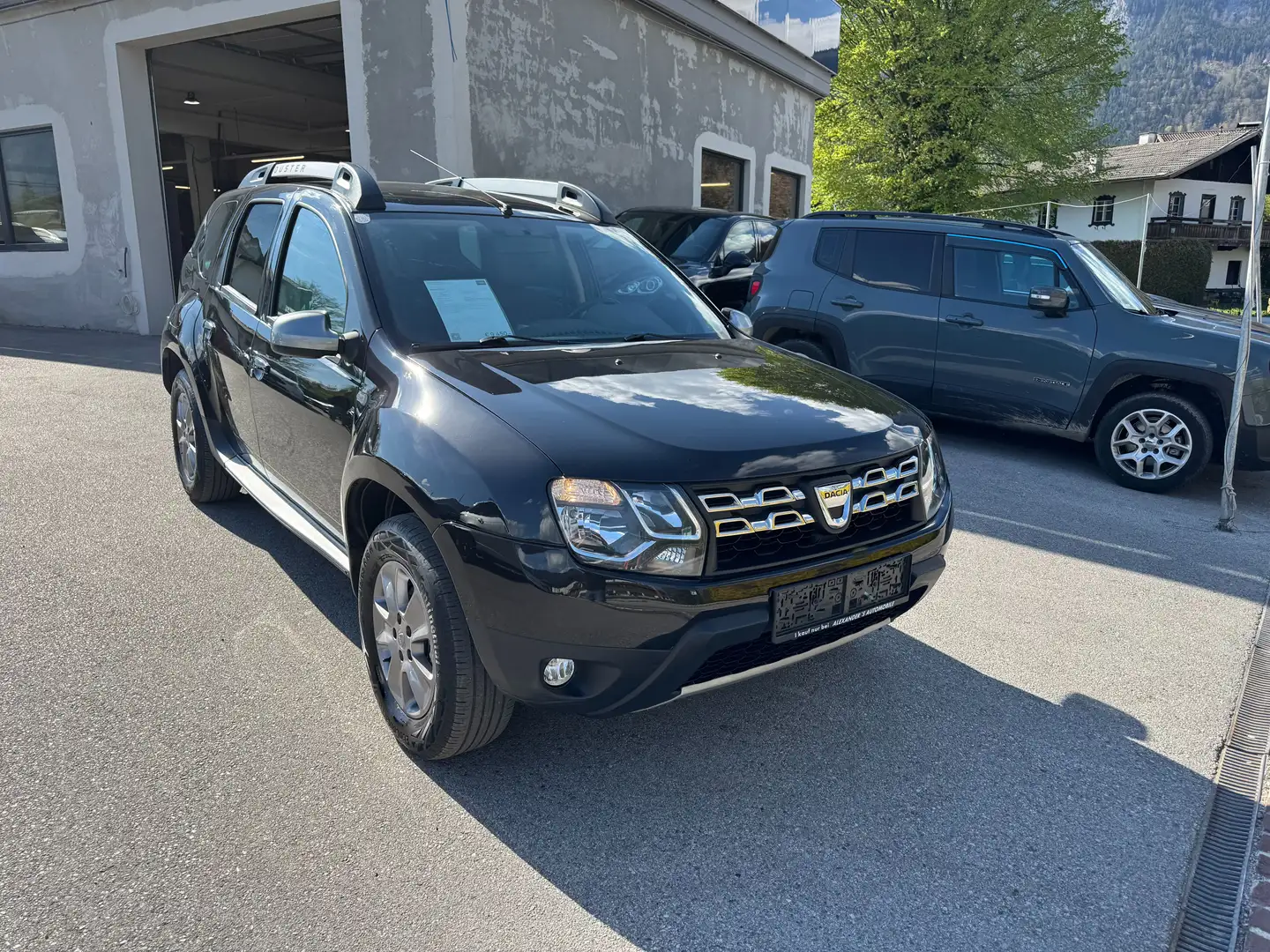 Dacia Duster Schwarz - 1
