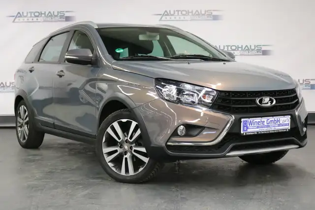 Lada Vesta Cross 1.6 *Automatik*KAMERA*PDC*SHZ*Klimaaut*u.v.m