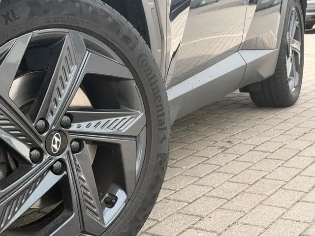 Hyundai Tucson view 9