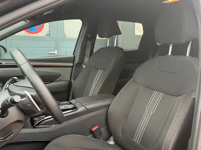 Hyundai Tucson view 17