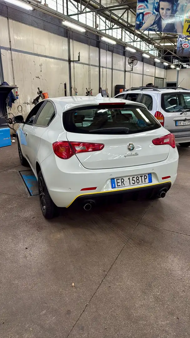 Alfa Romeo Giulietta 2.0 jtdm(2) Distinctive 170cv tct iperfull - 2