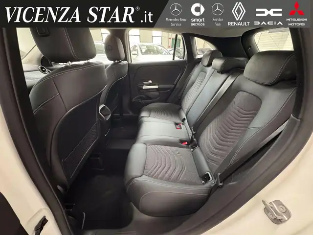 Mercedes-Benz Gla view 6