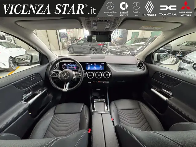 Mercedes-Benz Gla view 5