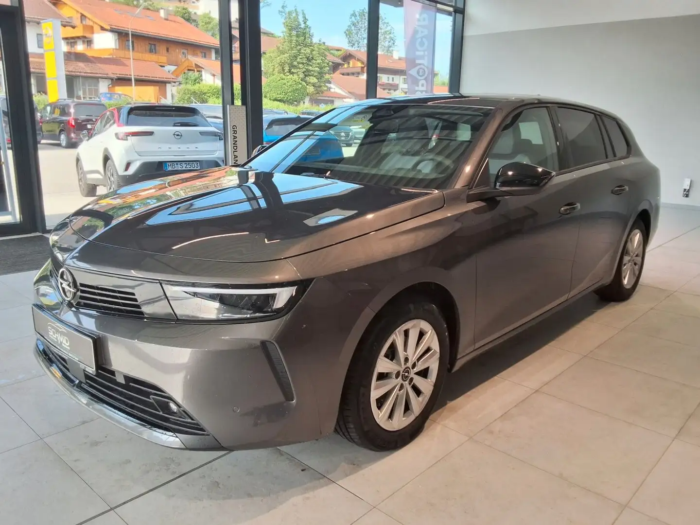 Opel Astra L Sports Tourer Enjoy 1,2 6MT Gris - 1